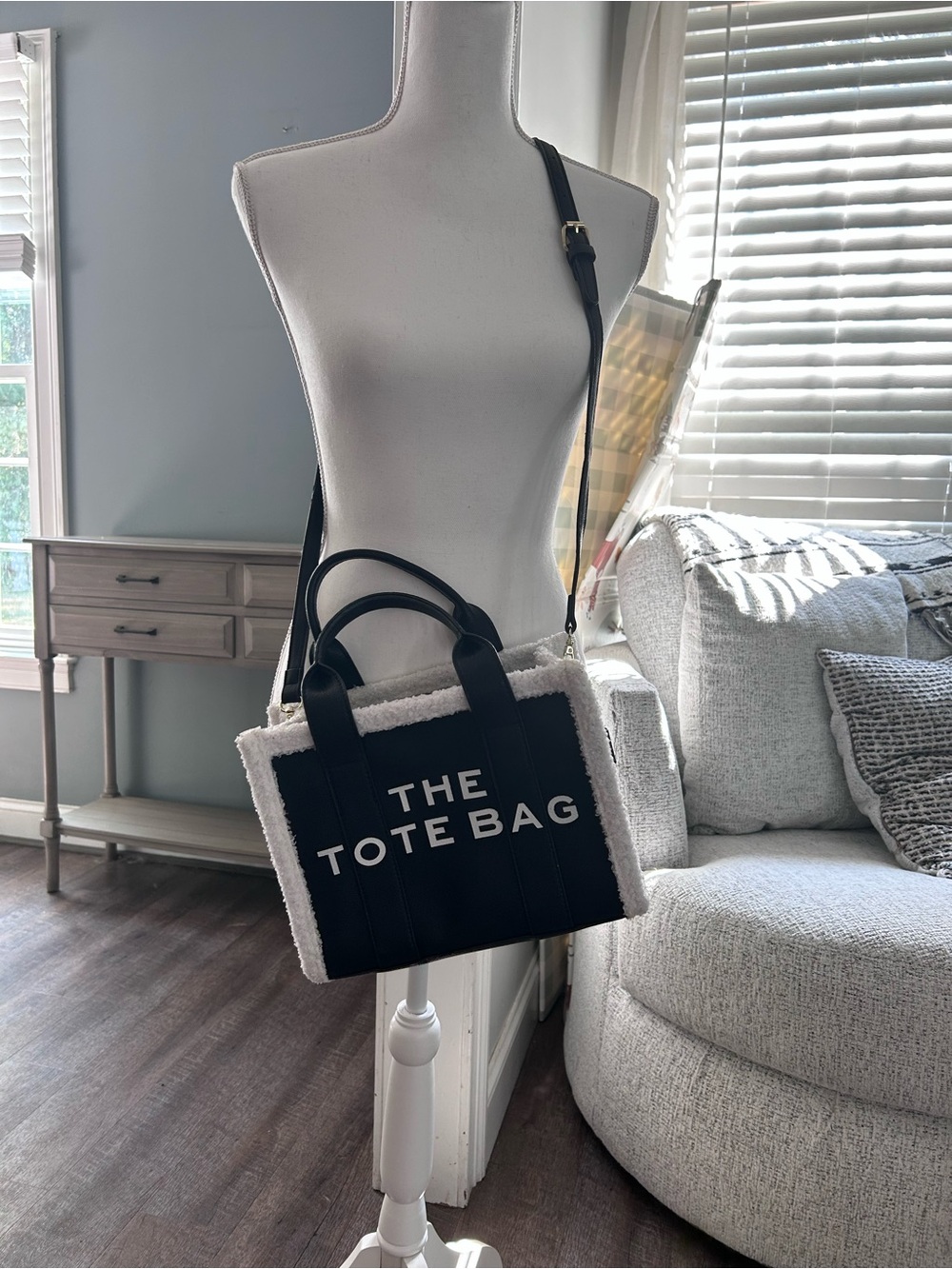 THE TOTE BAG Black and White Sherpa Trim Tote - Picture 10 of 12